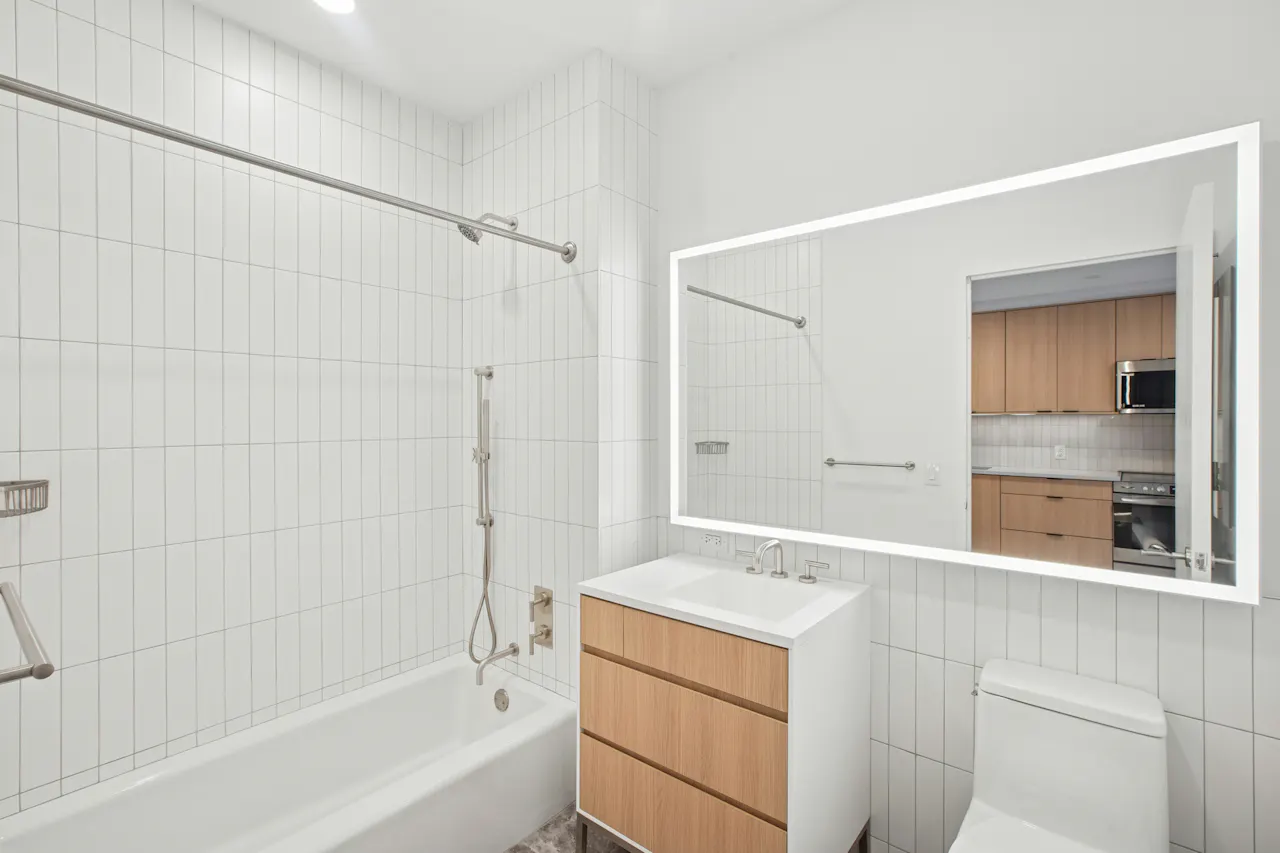 499P #649 BATH