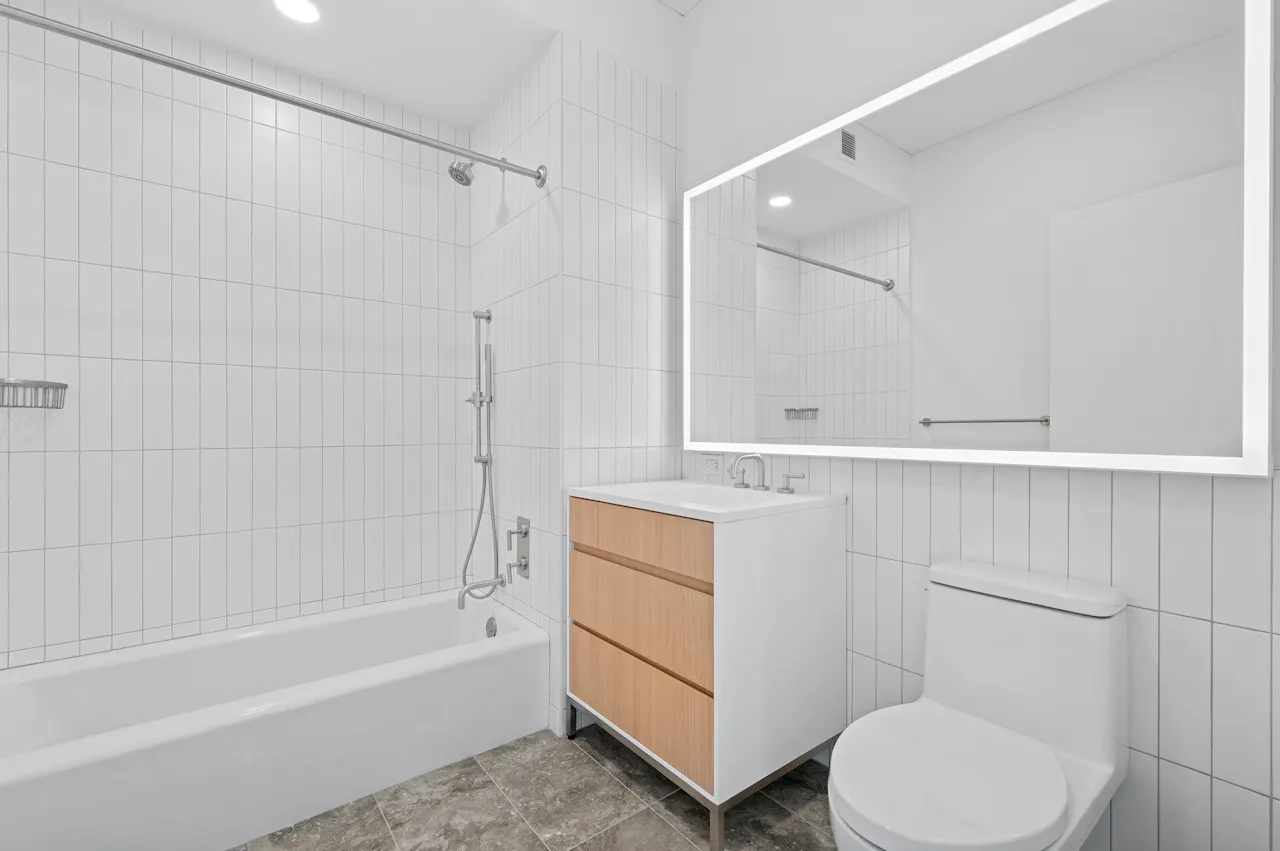 499P #919 BATH