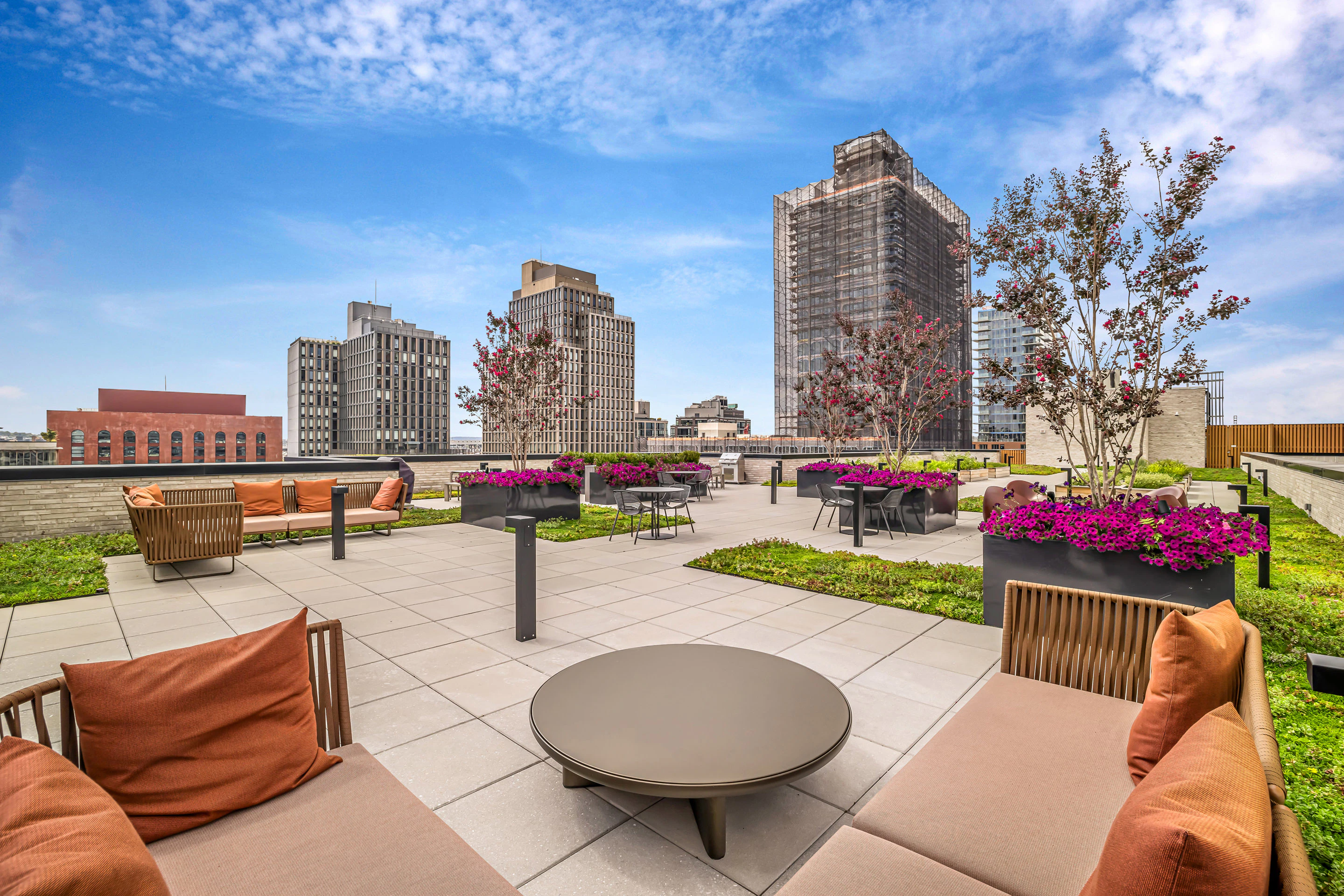 Soundproof the City: Finding peace and quiet in a noisy city