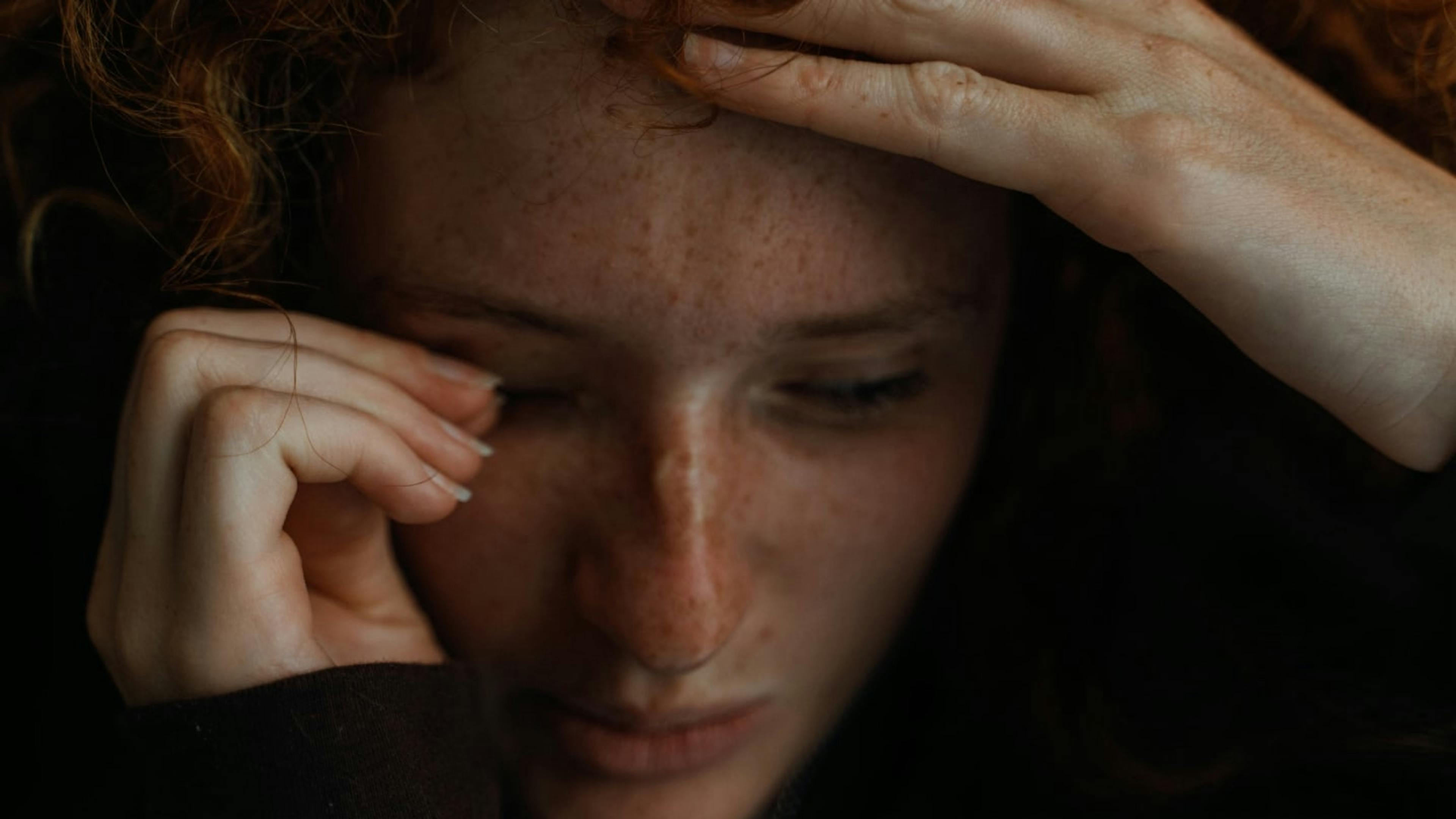 A woman deals with the hurt and heartbreak of an abusive husband.