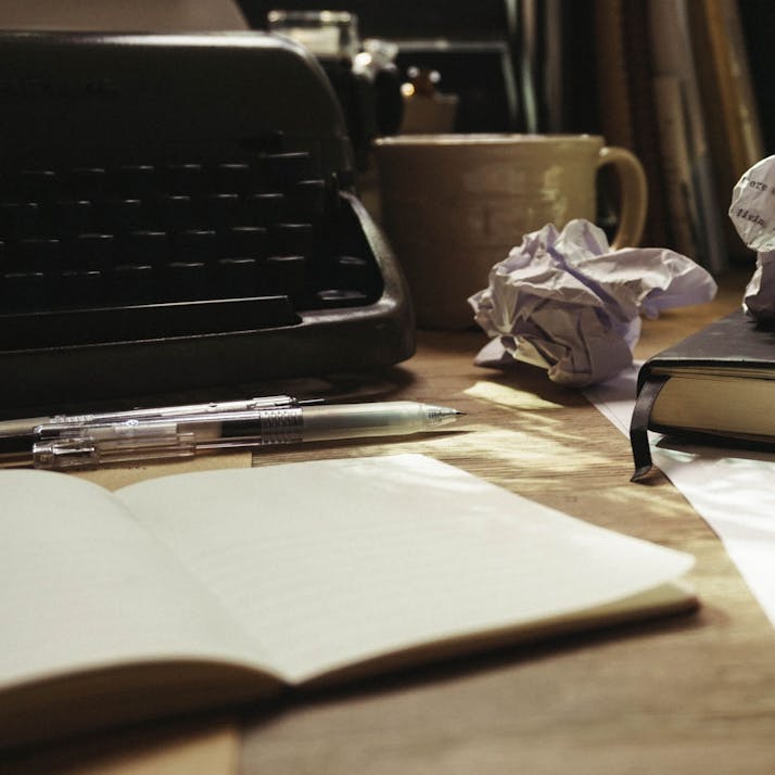 A Behind-the-Scenes Look at the World of Freelance Writing