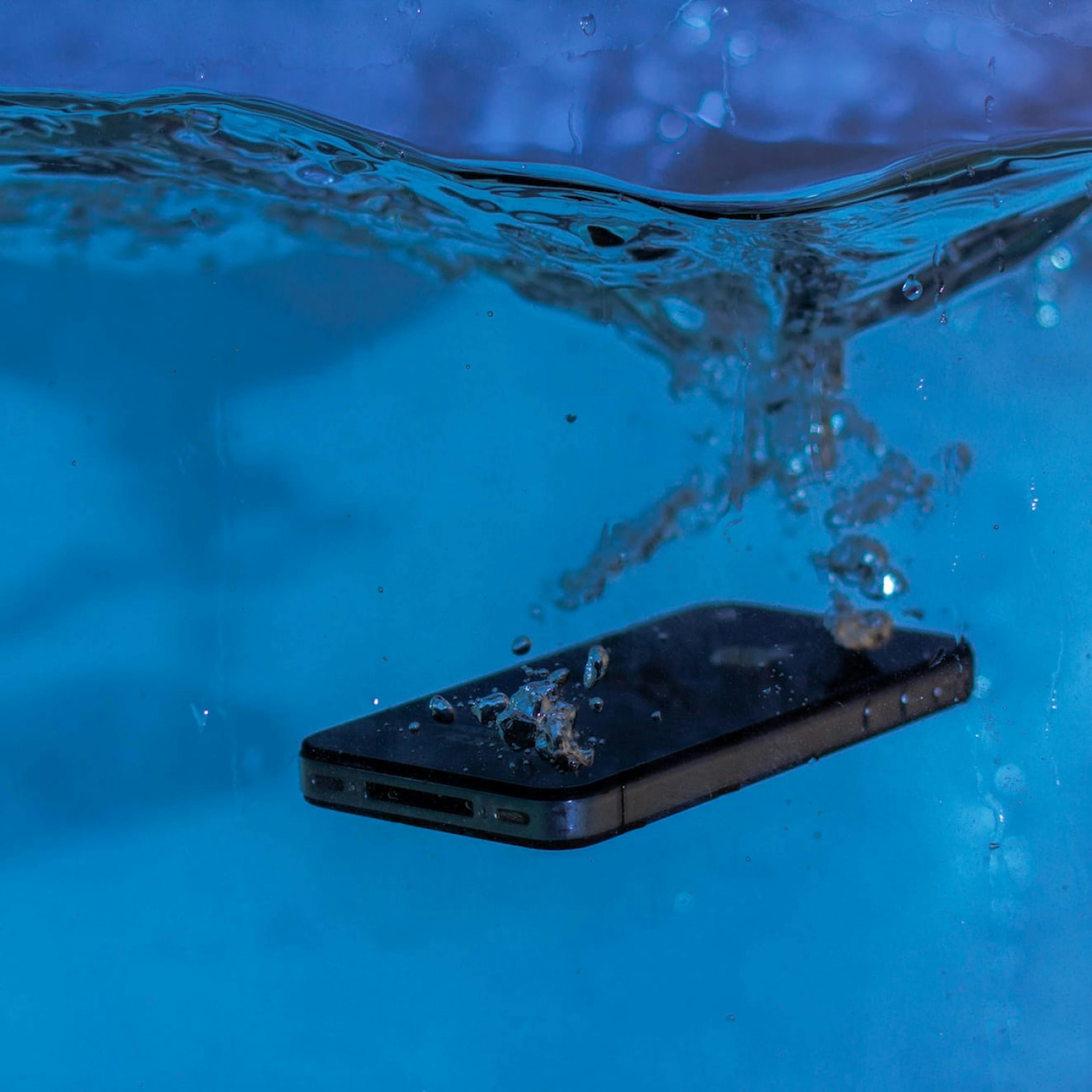 A phone submerged in an Italian hotel pool.