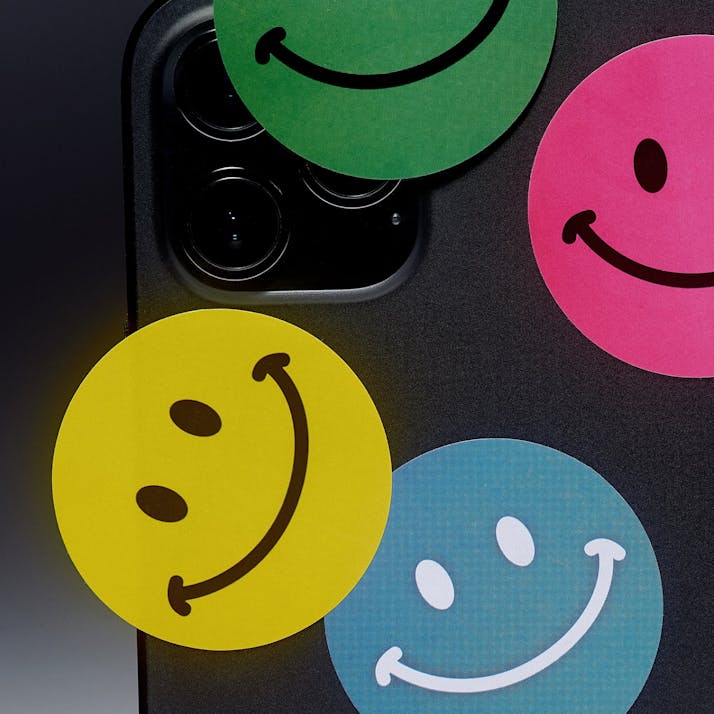 I Left My Family Group Chat for My Mental Health