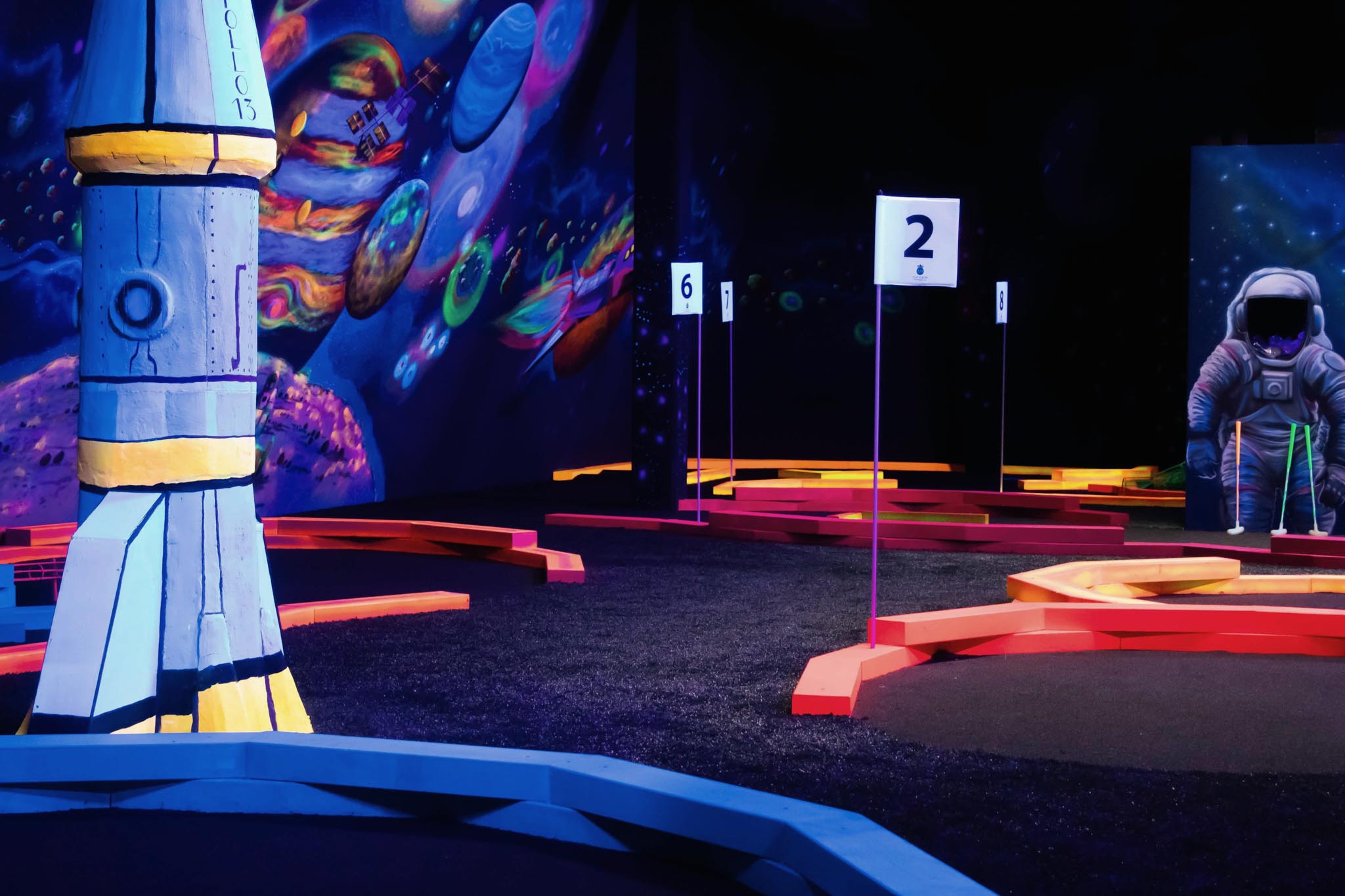 Space-themed mini golf course at The Grand Green – Familux Resort.