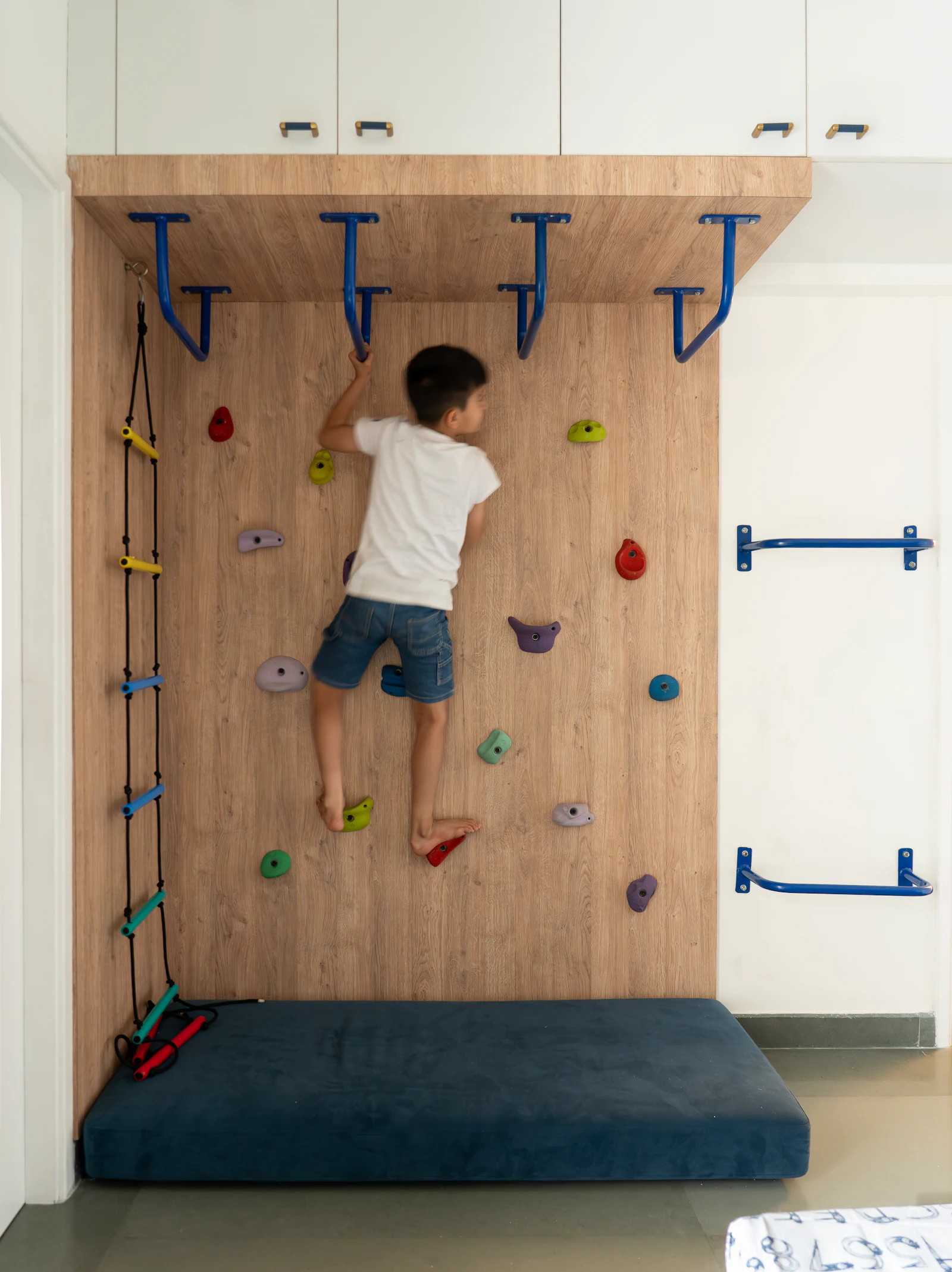 Dr Sanjeev + Dr Sreevalli Interiors