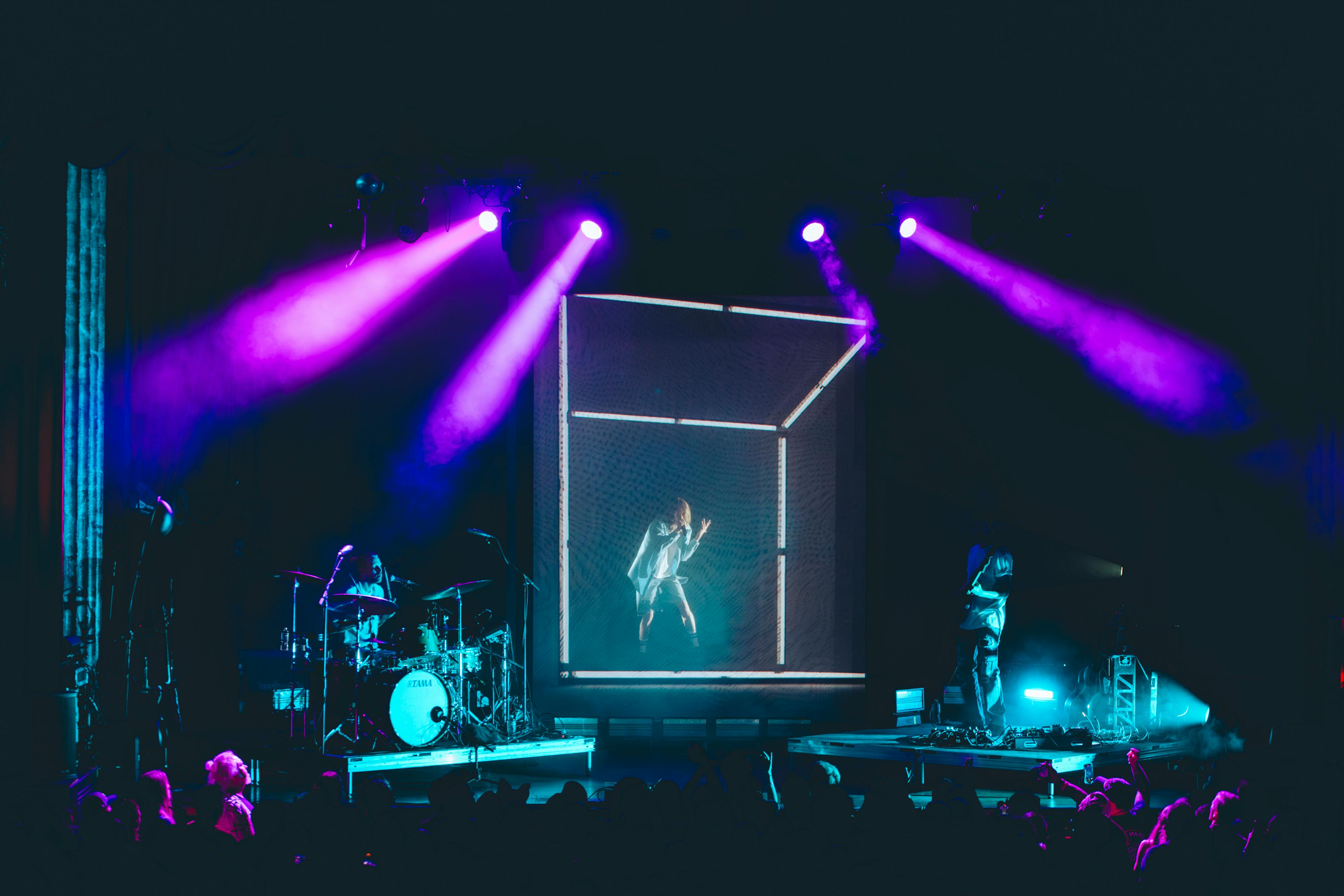 Three acts. One body. One ear. A staged reflection of loss, distortion and acceptance.