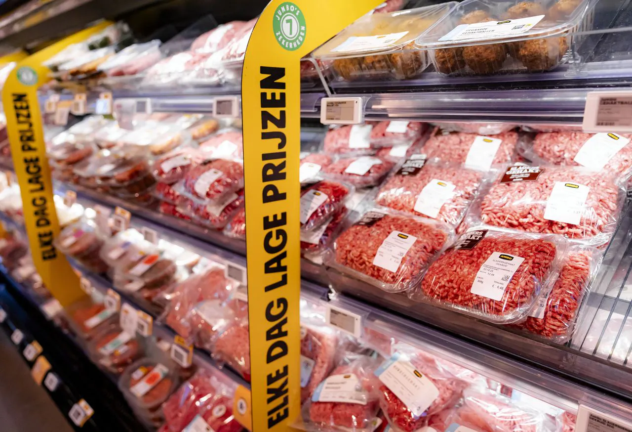 NRC tweede kamer neemt motie aan om vleesstunten te beperken