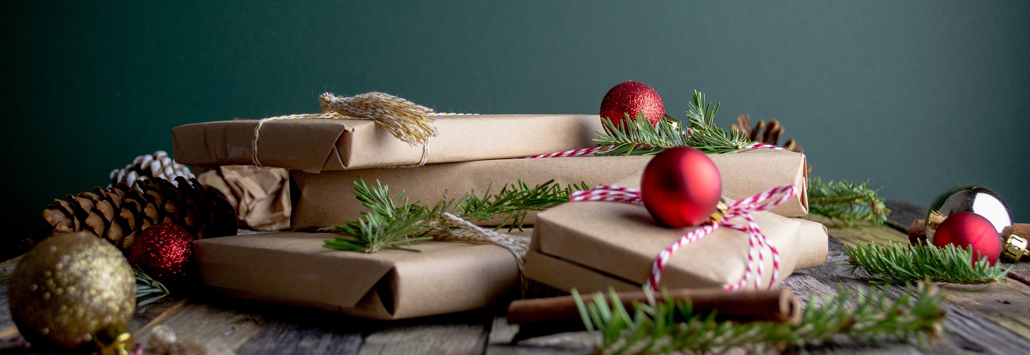 Affectionate: Traditional Fruits Cake & Xmas Cookies Hamper | Christmas  fruit, Christmas gift packaging, Christmas cookies gift