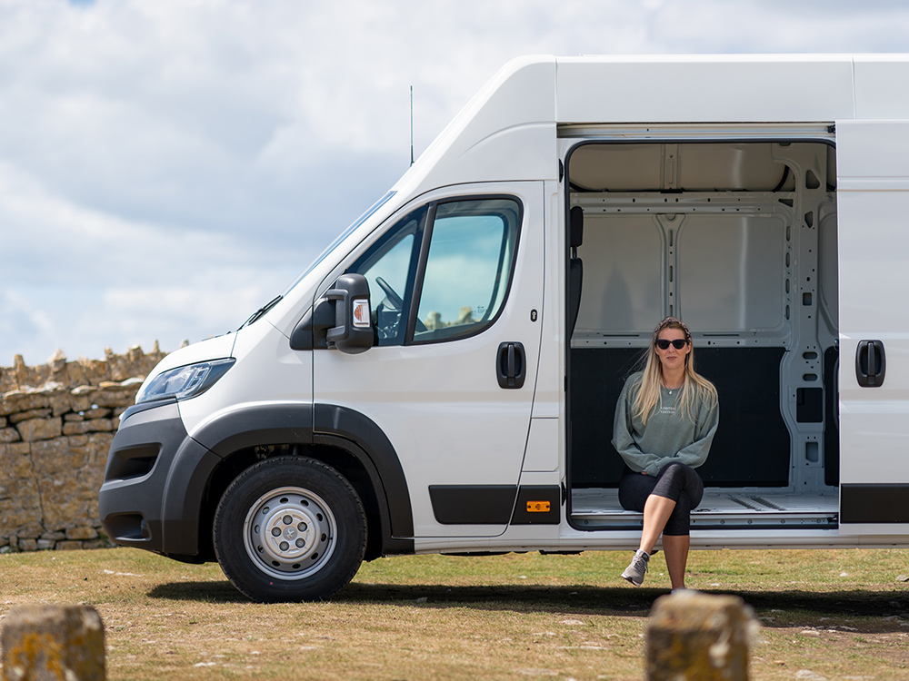 peugeot boxer dimensions interior