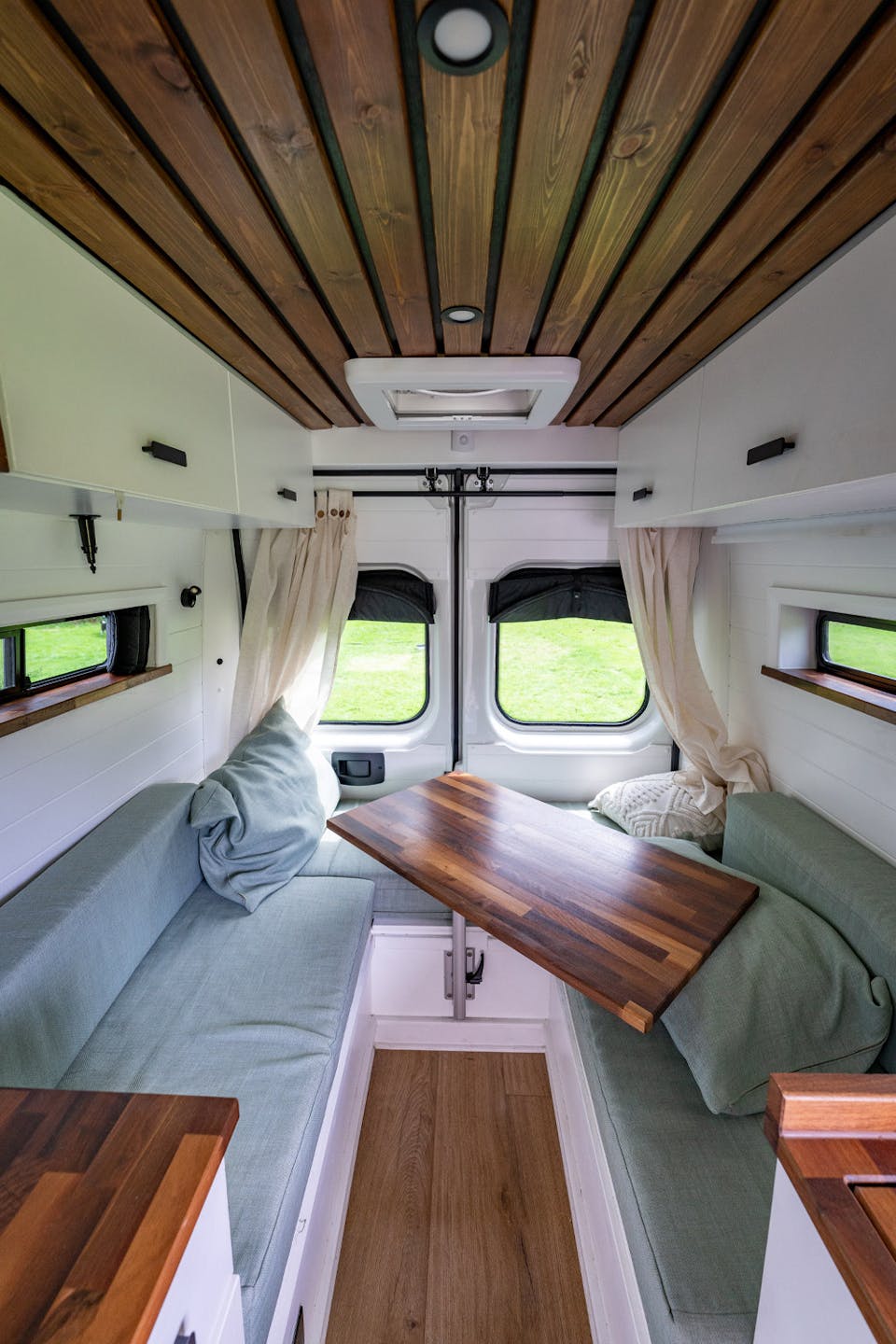 Van layout with Dinette bed