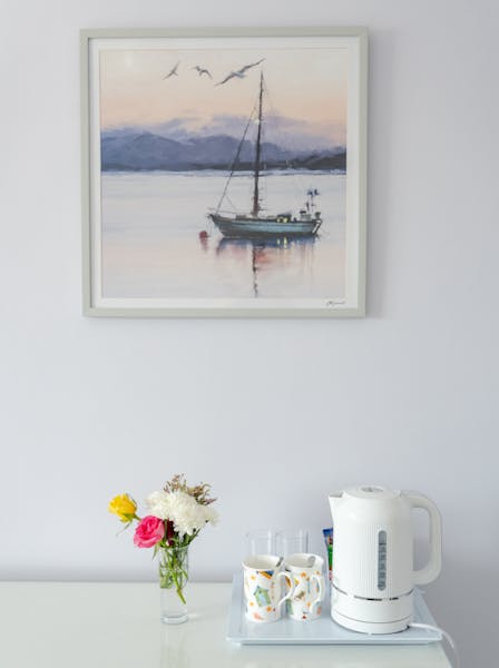 Tea & Coffee under picture