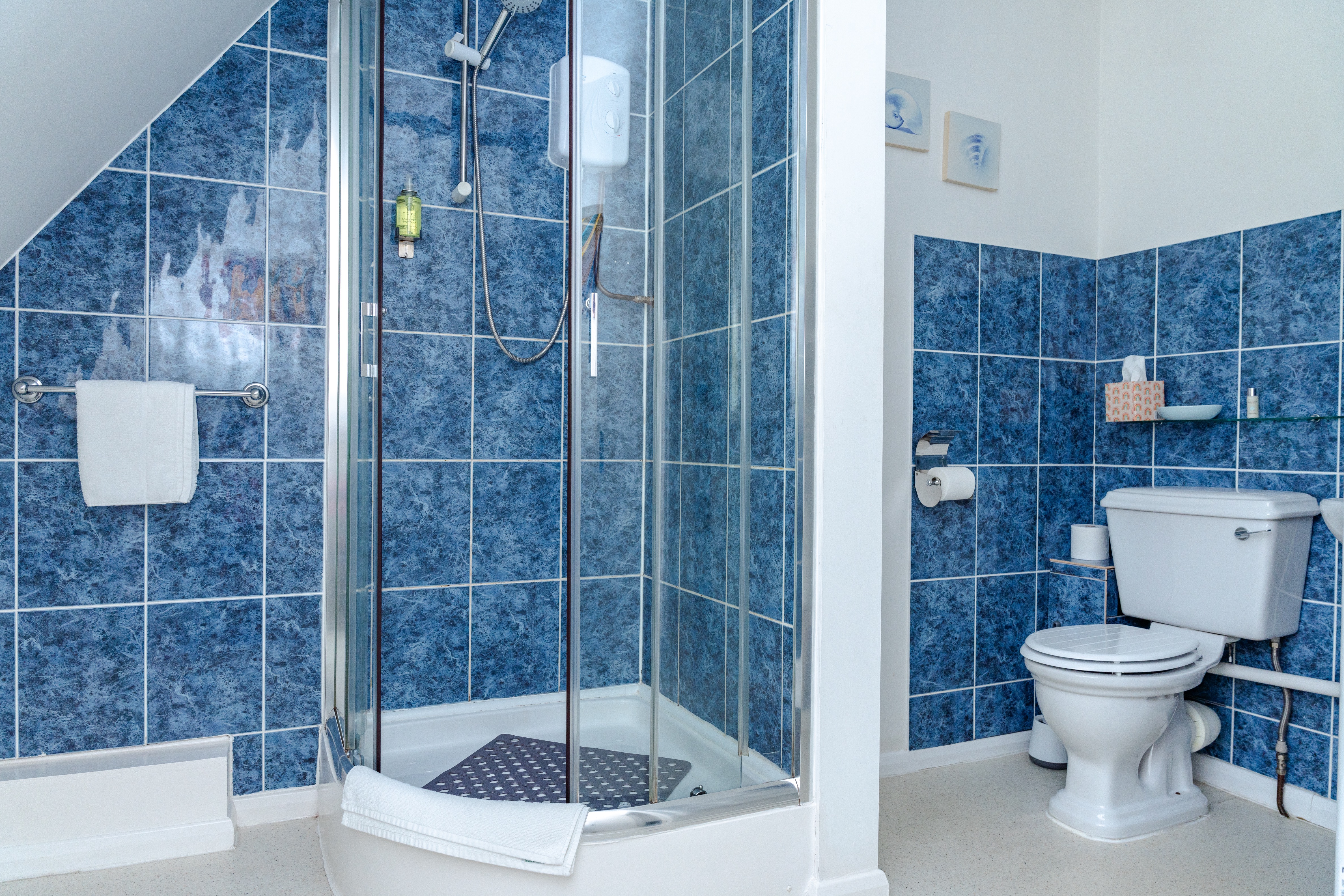 Ensuite bathroom in Superior twin at The Royal Norfolk hotel
