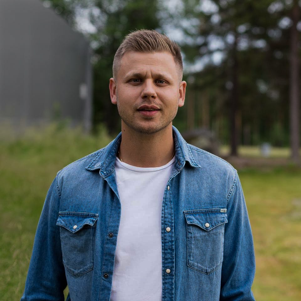 ALBIN KARLSSON