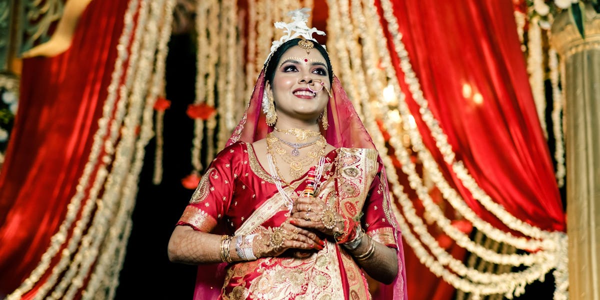 Benarasi Blouse Design For Bengali Wedding - blog poster