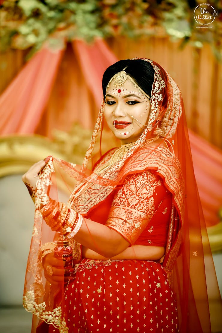 Bengali bridal Banarasi blouse designs