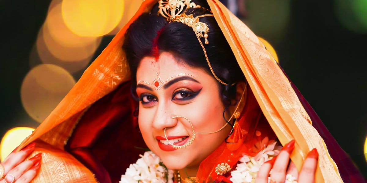 Best Bengali Bridal Bindi Designs For A Captivating Look - blog poster