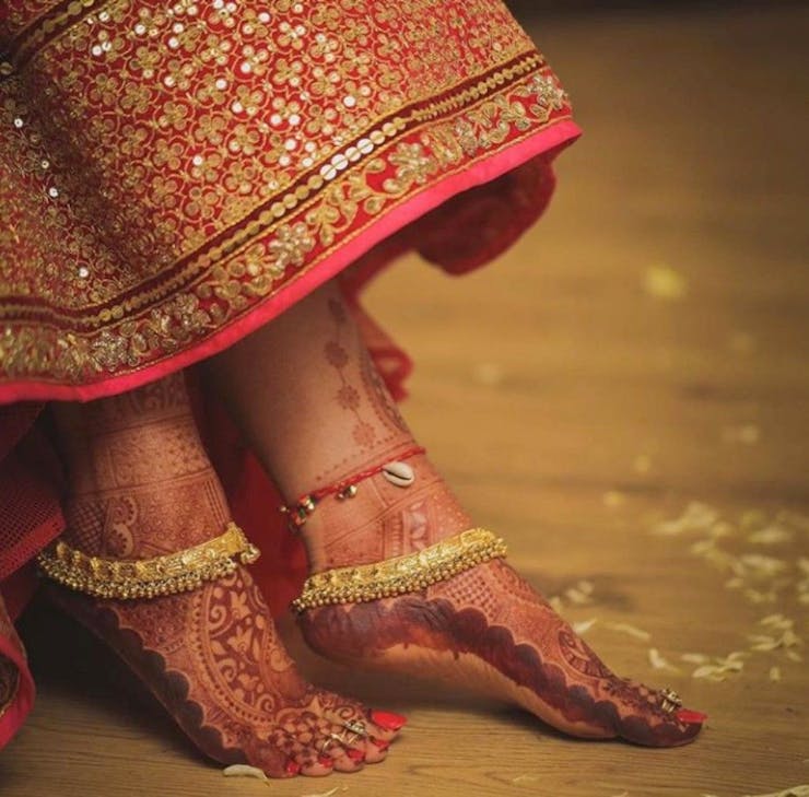 gold payal design for brides