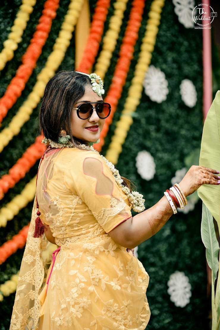 Beautiful bridal haldi poses