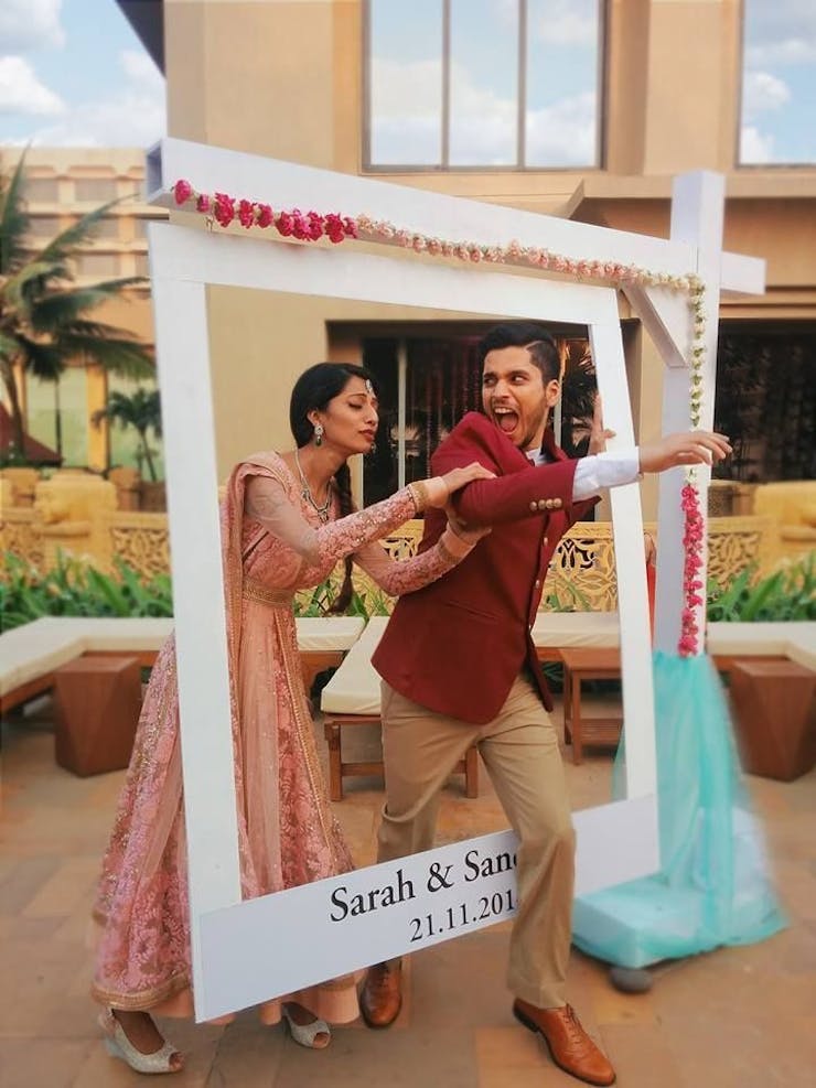 popular photo booth for wedding photography