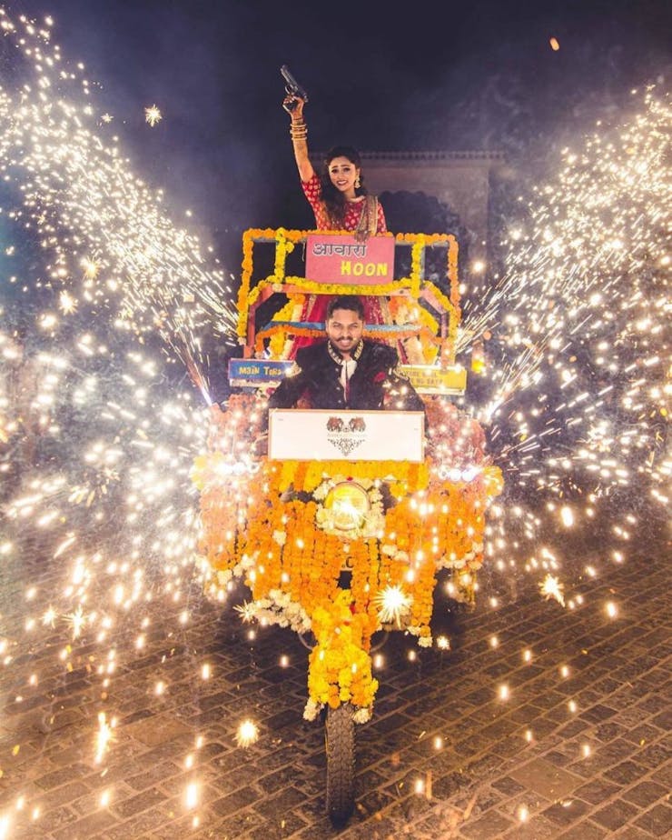 engagement couple entry at rickshaw