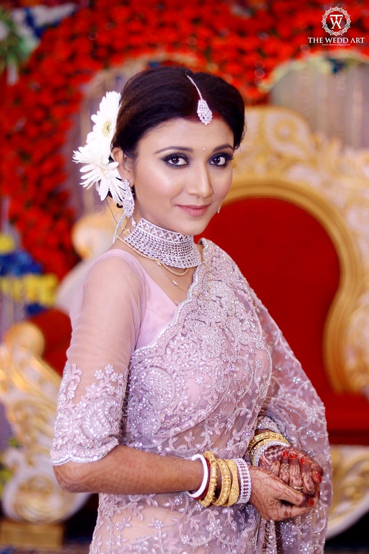 elegant bridal look in bengali reception