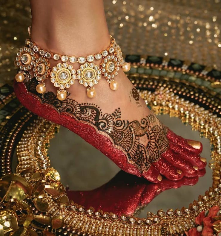 chaandbali payal design for brides