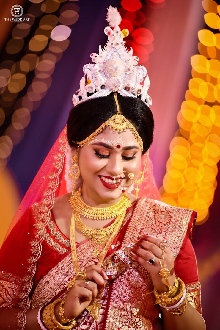 stunning bridal mukut