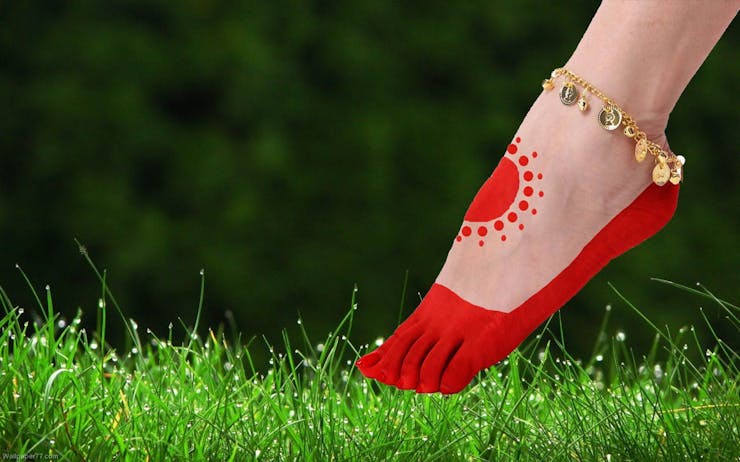 simple alta design for feet
