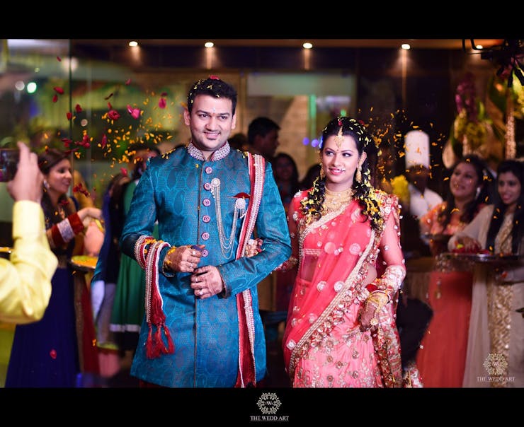 eye catchy wedding outfits for groom