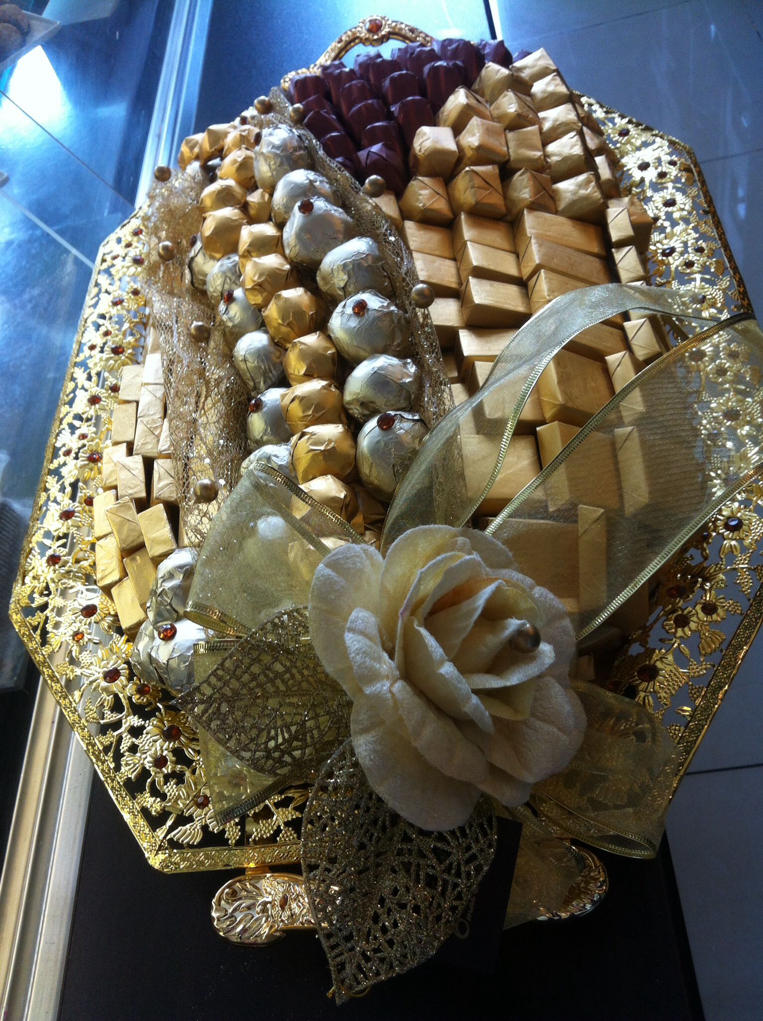 The Best Tray Decoration Ideas For Indian Wedding Ceremonies   Eb0c47f1 C6b3 4263 8c66 924c008398dc 2. Chocolate Tray 