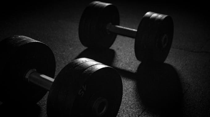 Des haltères de musculation