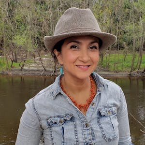 Sandra Peña's headshot.