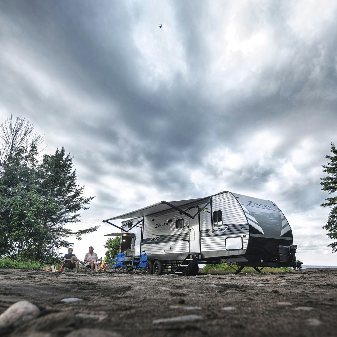 What Is a Travel Trailer and What are the Advantages of this RV - Thor