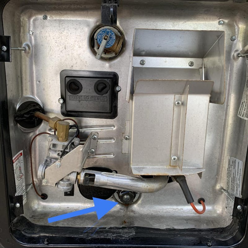 Tom Boswell showing a photo of the anode rod in his RV.