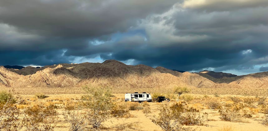 GIANCARLO DAMIANI AND ERIK LEAZURE's cougar RV boondocking near Joshua Tree National Park