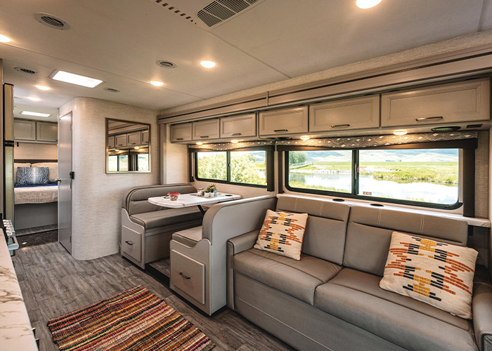 Thor Four Winds Class C Motorhomes - Thor Motor Coach