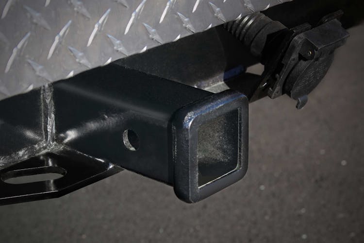 Thor Omni Magnitude Outlaw Class C Tow Hitch Trailer Hitch key feature