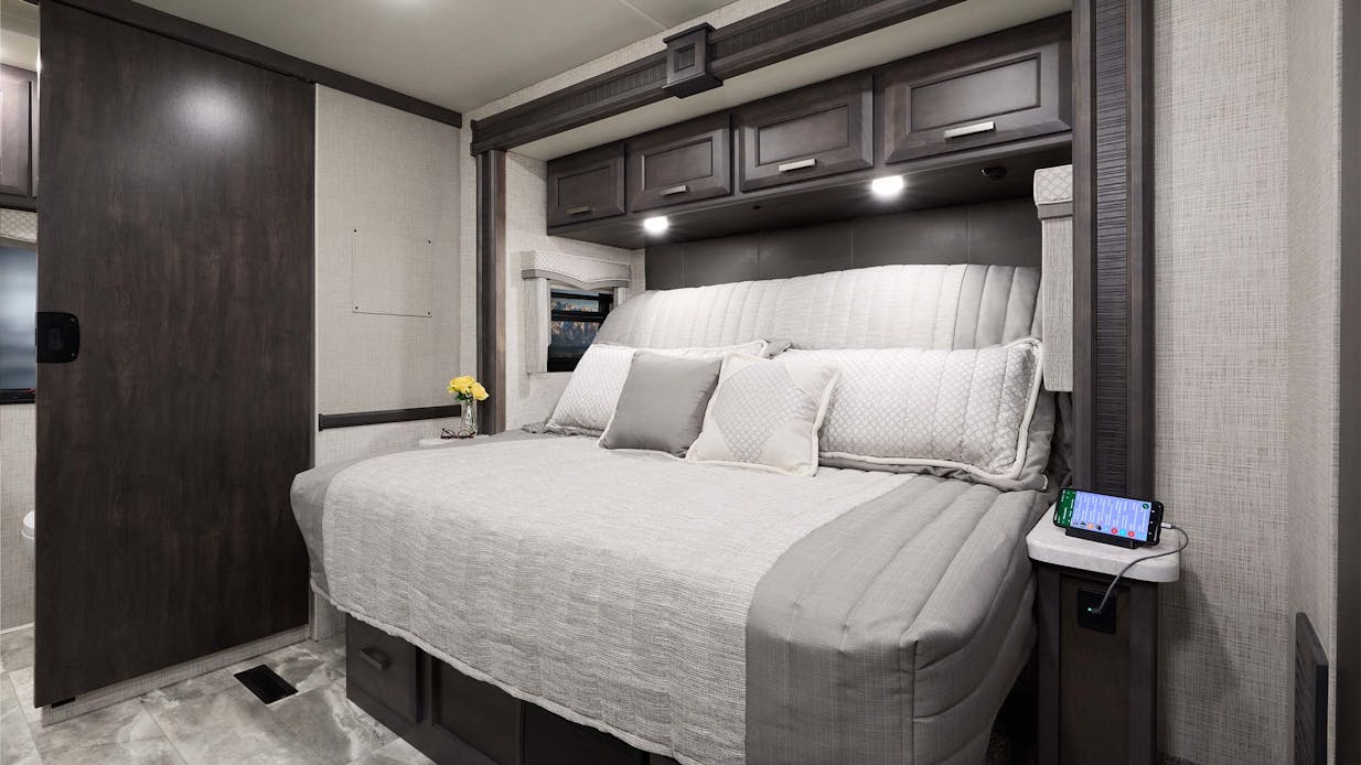 2023 Challenger Stateroom Stone Regatta Tilt a View bed 37FH