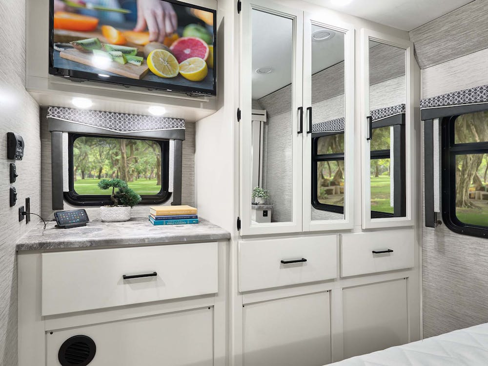 2022 Thor ACE Class A RV 30.3 Wardrobe - Home Collection™ Estate Grey