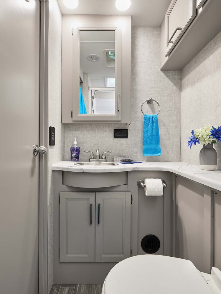 2022 Thor Hurricane Class A RV 34J Bathroom - Luxury Collection™ Charcoal Diamond
