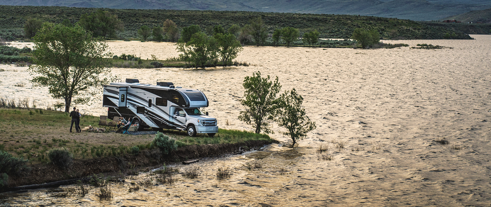 Thor Magnitude Super C Diesel Motorhomes - Thor Motor Coach