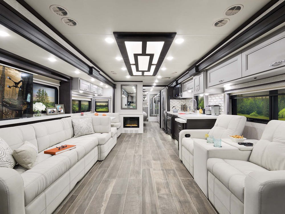 2023 Thor Venetian Class A Diesel Pusher RV F42 Front to Back - Lifestyle Edition™ Casera Asheville Cabinetry