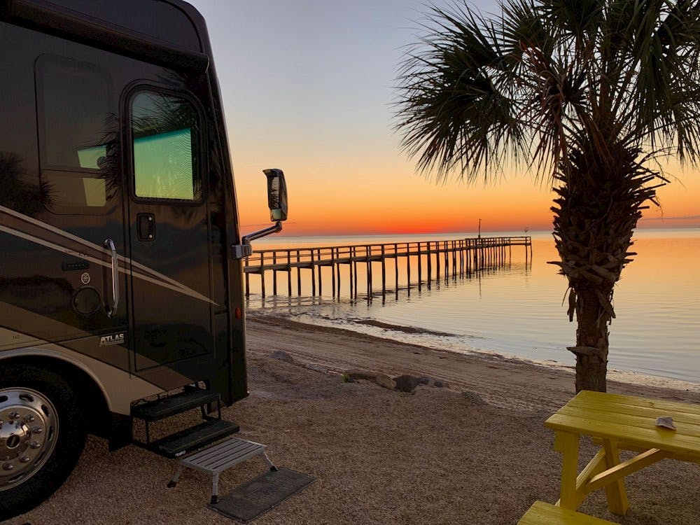 Blog photo Hangin' with the Hagens in Ho-Hum RV Park Ho-Hum RV Park at sunset oceanfront view Thor Venetian Class A Diesel Motorhome