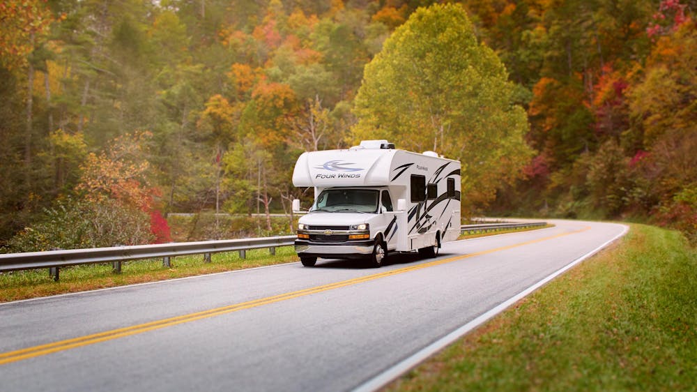 2022 Thor Four Winds Class C RV Lifestyle Tennessee shoot driving shot
