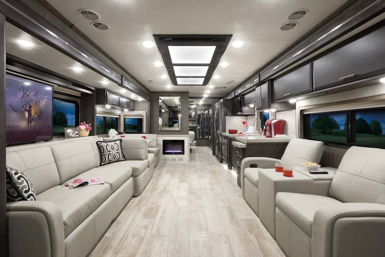 2022 Thor Venetian Class A Diesel Pusher RV F42 Front to Back - Studio Collection™ Vespa Regatta Cabinetry
