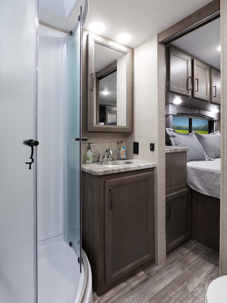 31EV Bathroom