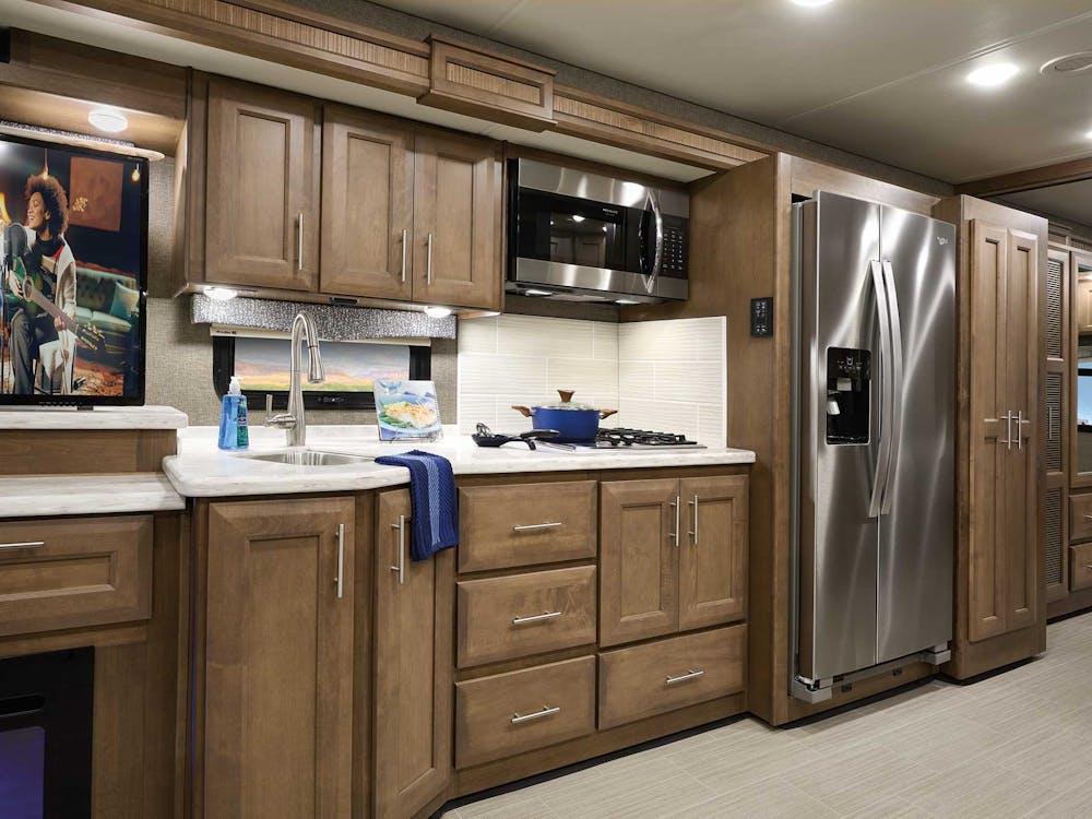 2022 Thor Challenger Class A RV 37FH Kitchen - River Song Sanibel Cabinetry
