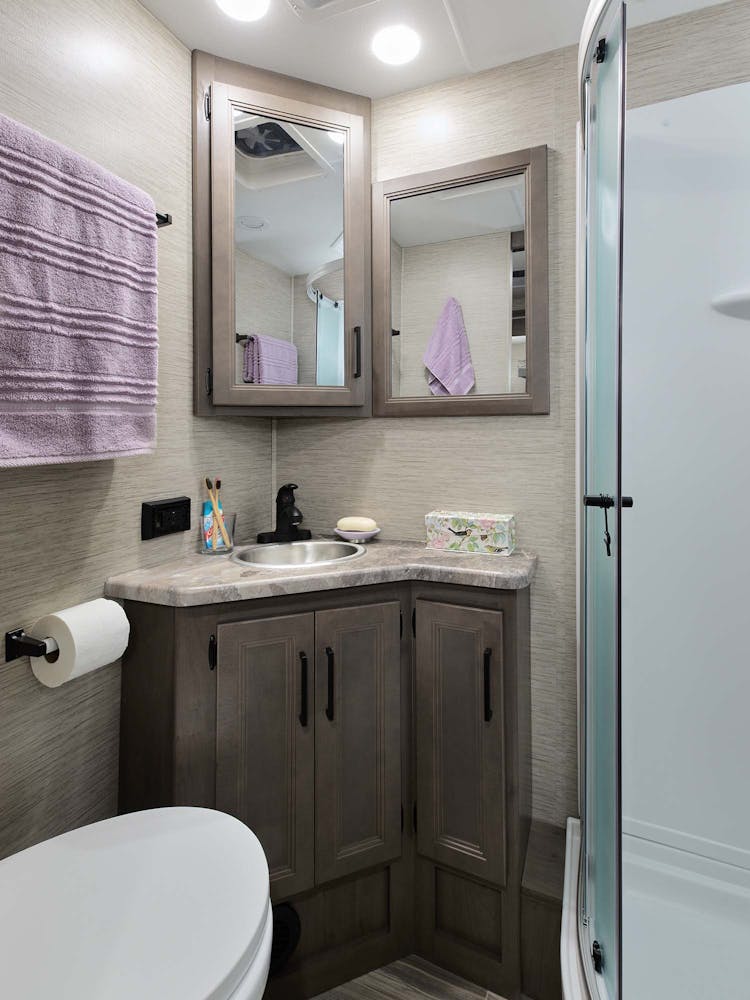 32B Bathroom