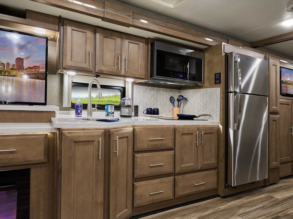 2022 Thor Palazzo Class A Diesel Pusher RV 37.5 Kitchen - Studio Collection™ Villa Sanibel Cabinetry