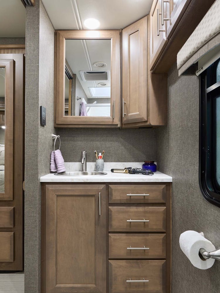2022 Thor Challenger Class A RV 37DS Bathroom - Shoreline Sanibel Cabinetry
